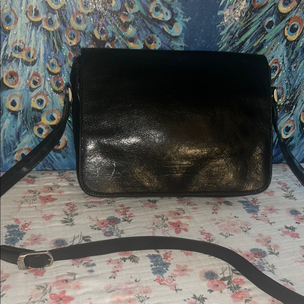 Texier Black Leather Shoulder/Crossbody Bag